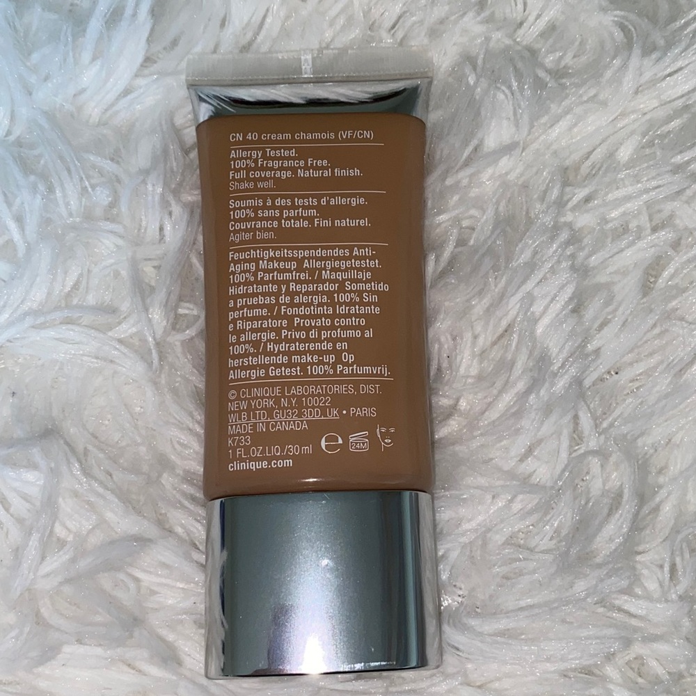 Clinique Foundation - Picture 3 of 4